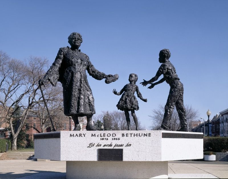 Memorial statue to Mary McLeod in Washington, D.C.